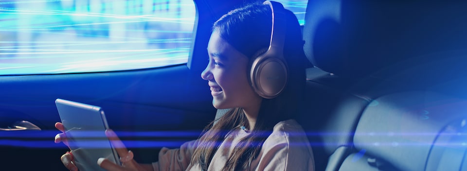 ONSTAR-CHEVY-GIRL