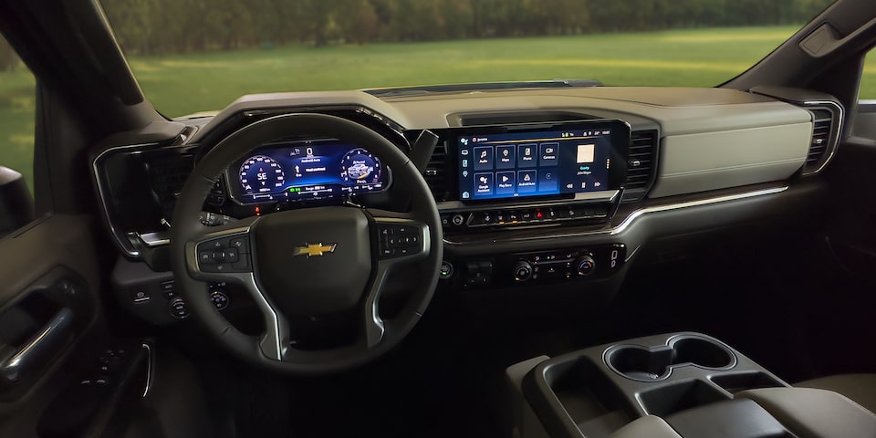 The Advanced Technology of the 2024 Silverado HD's Interior